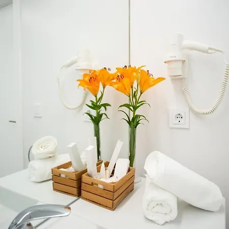 Plazuela Del Carbon 4*