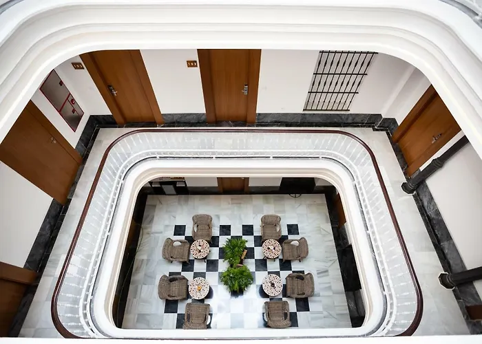 Plazuela Del Carbon 4*