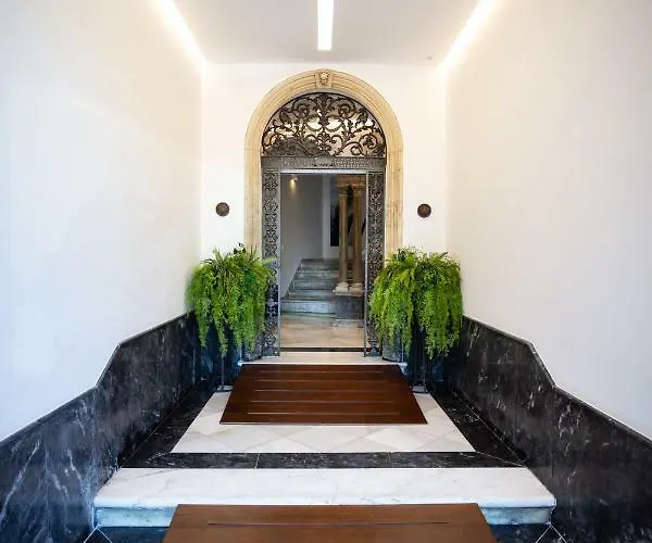 Апарт-отель Plazuela Del Carbon 4*