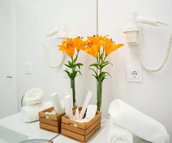 Plazuela Del Carbon 4*