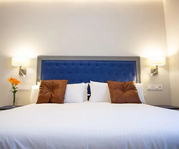 Plazuela Del Carbon Aparthotel 4*