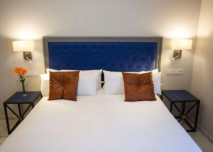 Plazuela Del Carbon Aparthotel Cádiz