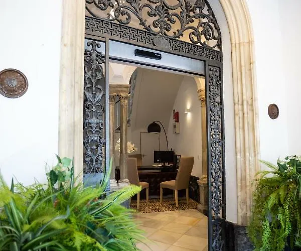 Plazuela Del Carbon Aparthotel 4*