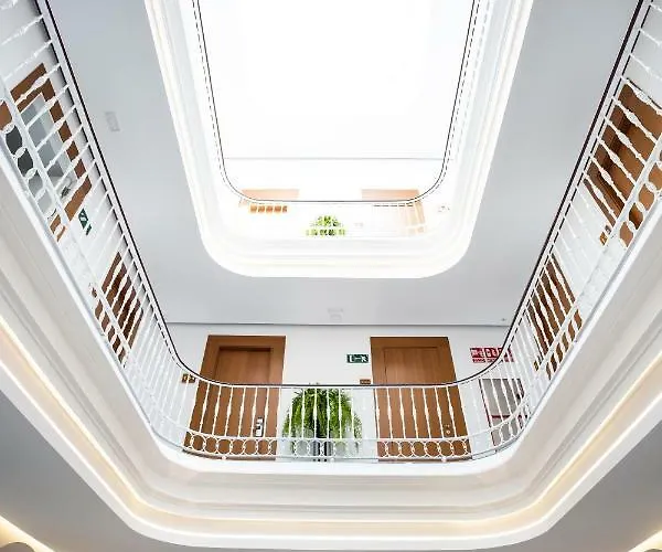 Plazuela Del Carbon 4*