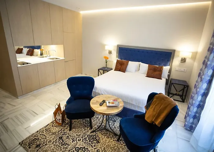 Aparthotel Plazuela Del Carbon 4*