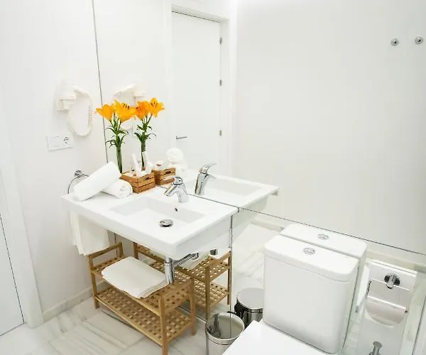 Plazuela Del Carbon Aparthotel Cádiz